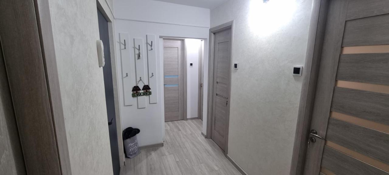 Ilona Apartament 3 Camere Ramnicu Valcea Bagian luar foto