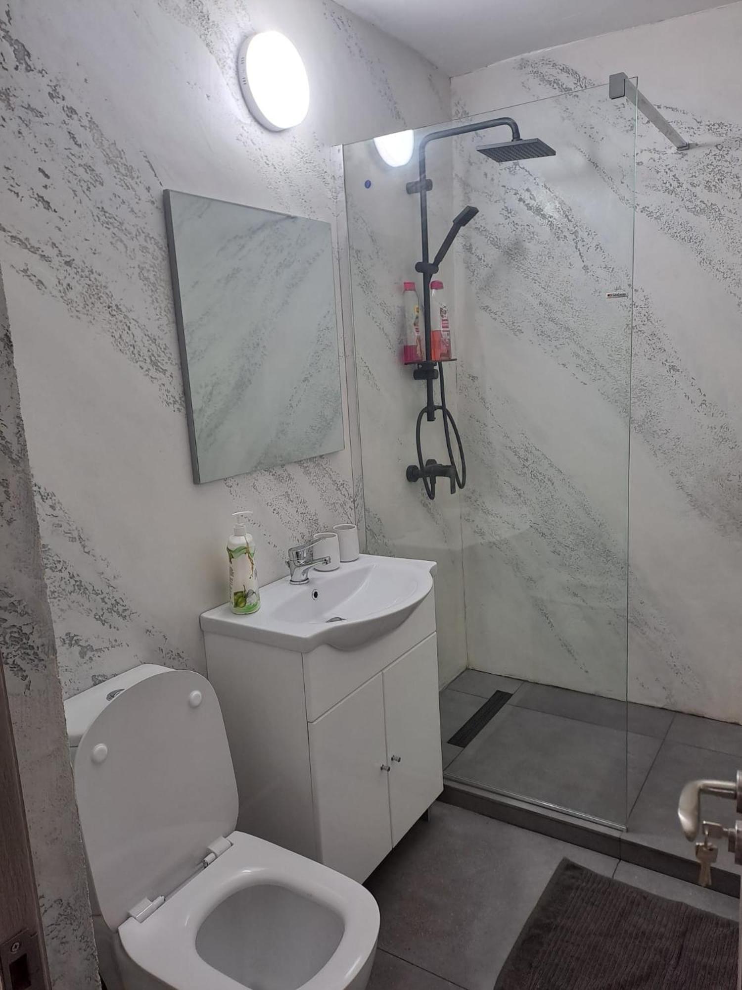 Ilona Apartament 3 Camere Ramnicu Valcea Bagian luar foto